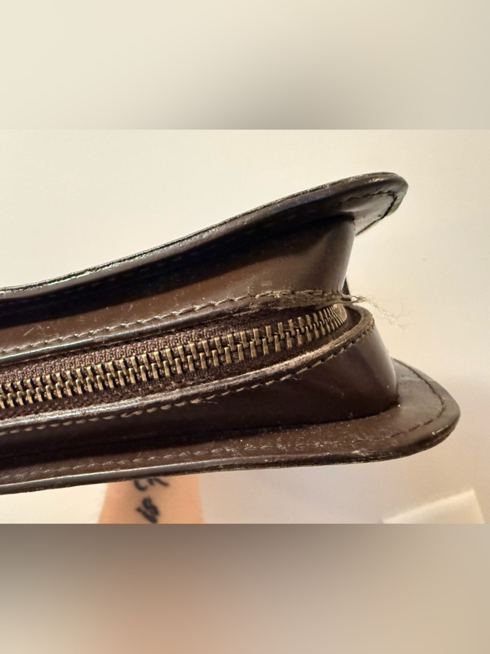 *Vintage* Authentic Louis Vuitton - Leather Damier Ebene Clutch / Wristlet w/COA - Picture 4 of 16